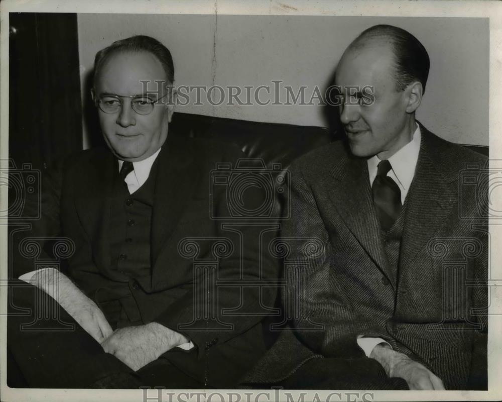 1946 Press Photo William C Reed &amp; Donald C Hyde - Historic Images