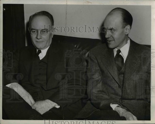 1946 Press Photo William C Reed & Donald C Hyde - Historic Images