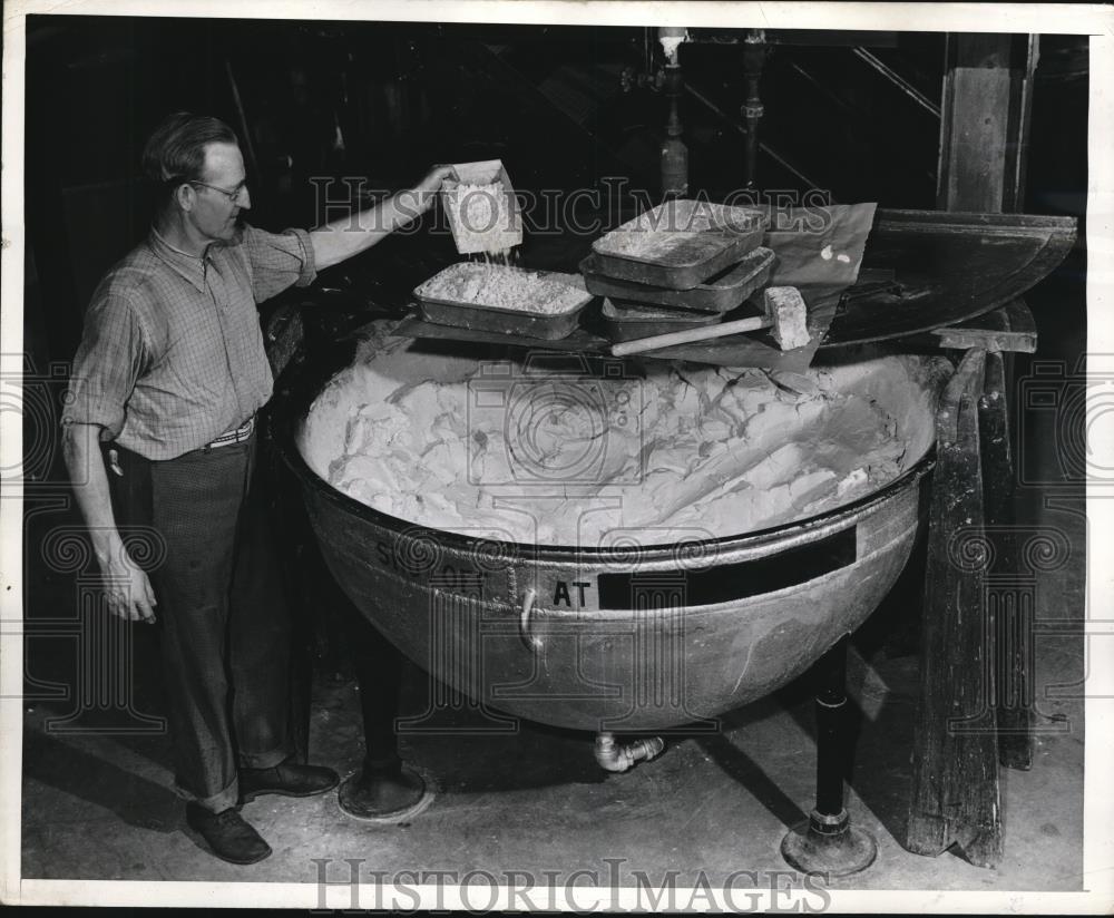 1941 Press Photo The Westinghouse Lamp Division - Historic Images