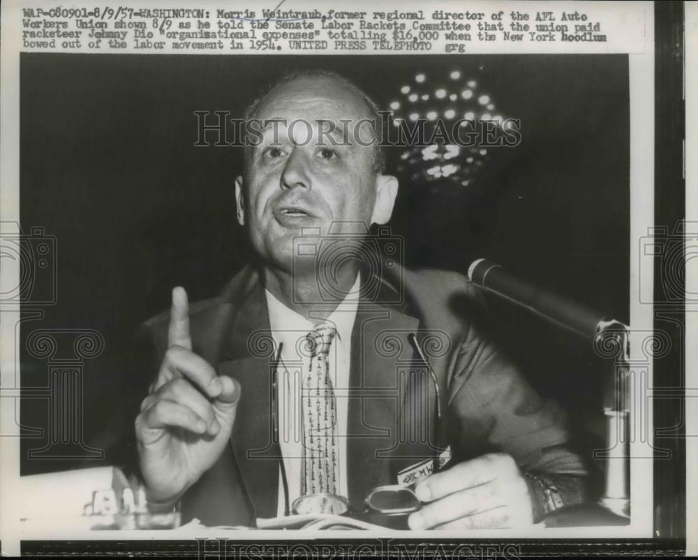 1957 Press Photo Morris Weintraub, Regional director of the AFL Auto Workers - Historic Images