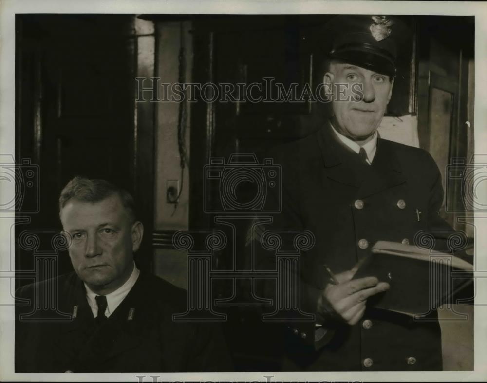 1933 Press Photo Lt. Martin Schwin and Sgt. Patrick McCarthy - Historic Images