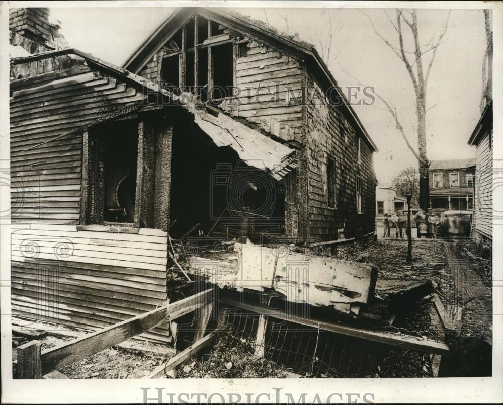 1931 Press Photo Gas Explosion Destroys Home Arson is Suspected - Historic Images