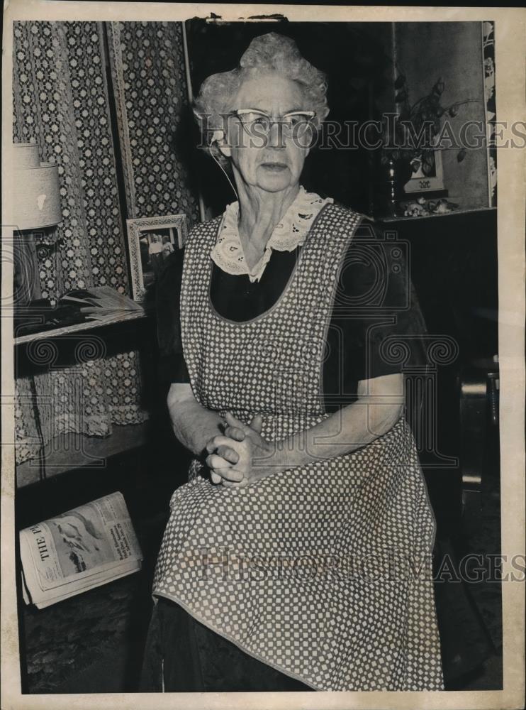 1962 Press Photo Mrs. Rose Lindenan - Historic Images