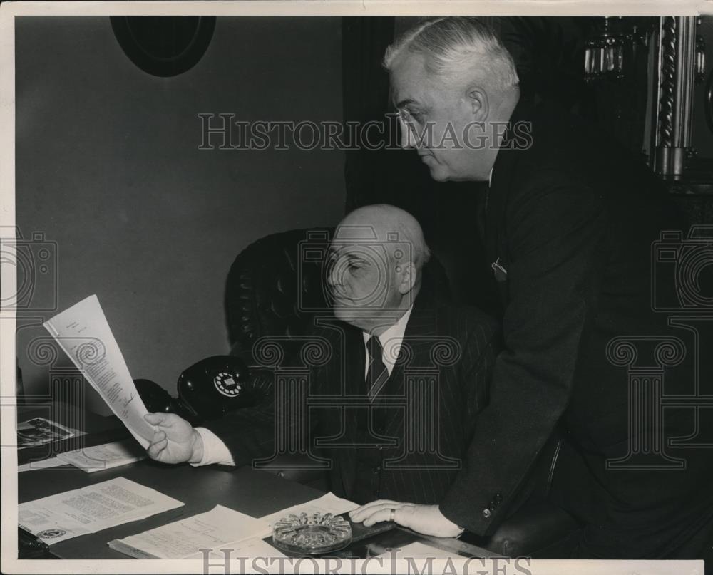 1941 Press Photo Speaker of House Sam Rayburn Clifton A Woodrum in Washington - Historic Images
