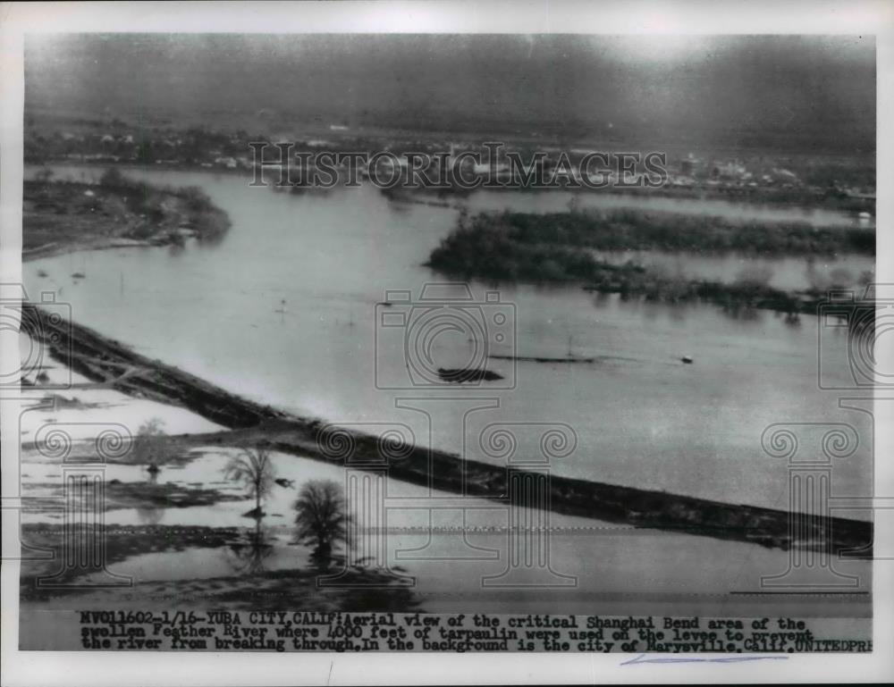 1956 Press Photo Yuba City, CA Levees Strengthened to Prevent Flooding - Historic Images