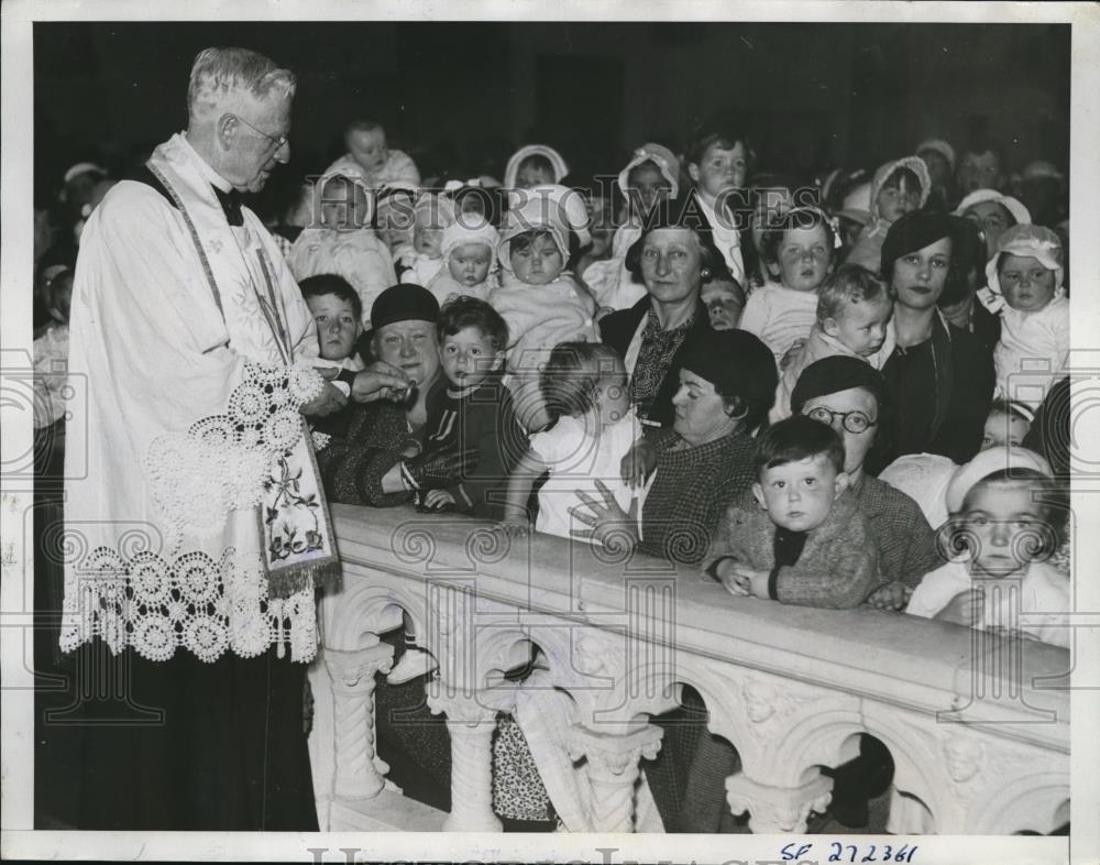 1934 Press Photo St Anne in San Francisco during Novena - Historic Images