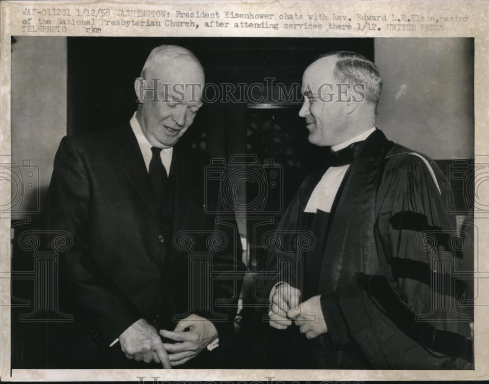 1958 Press Photo Pres. Eisenhower chats with Rev. Edward Elson Washington - Historic Images