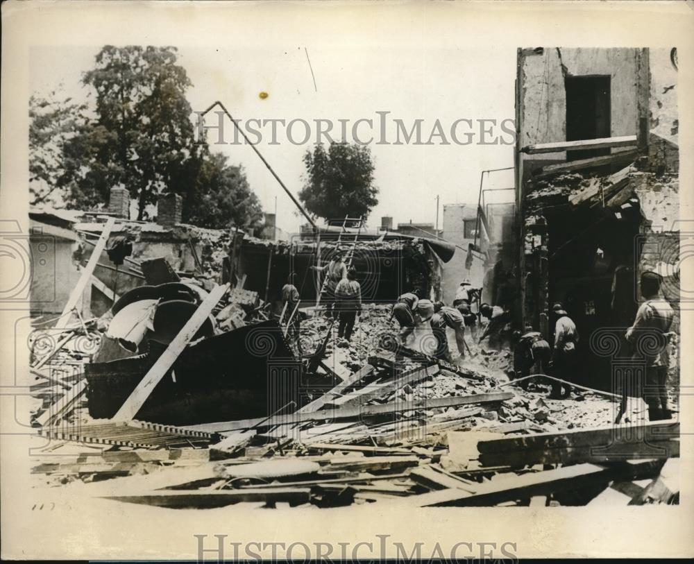 1928 Press Photo 28 lost in explosion of bat buildings in Mexico City - Historic Images