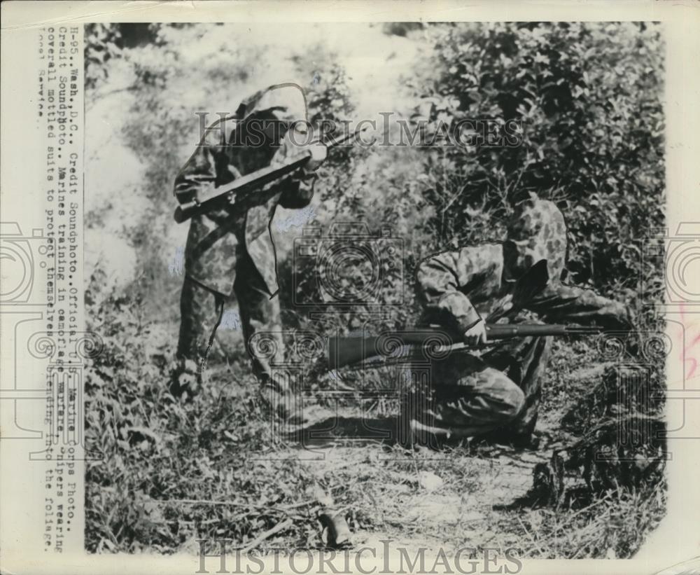 1942 Press Photo Marines training in camoflaug warfare in Washington DC - Historic Images