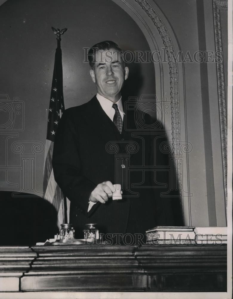 1941 Press Photo VP Henry Wallace with Ivory Gavel - Historic Images