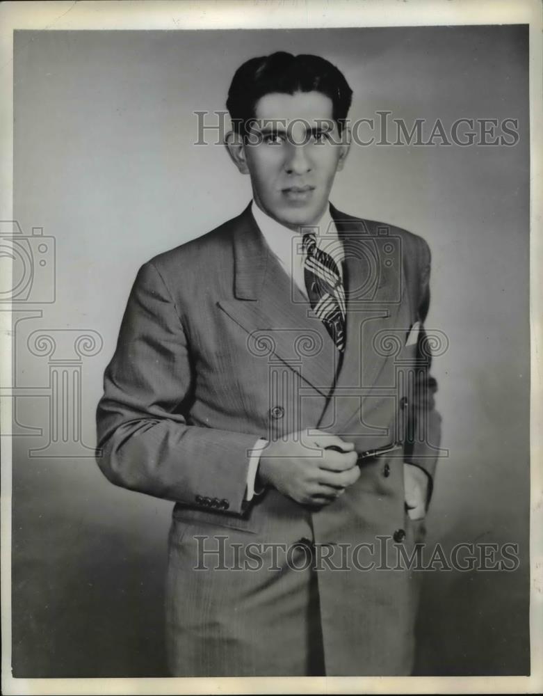 1942 Press Photo Robert R Nathan War Production Board Washington D C - Historic Images