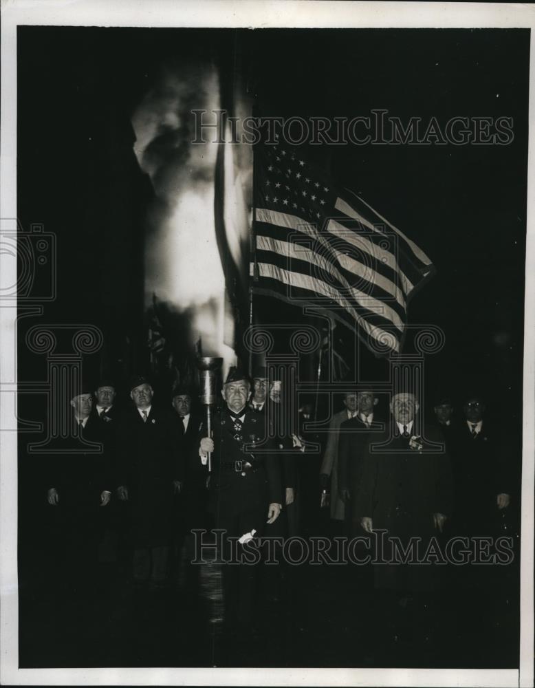 1938 Press Photo Scene at Arc De Triomphe in Paris - Historic Images