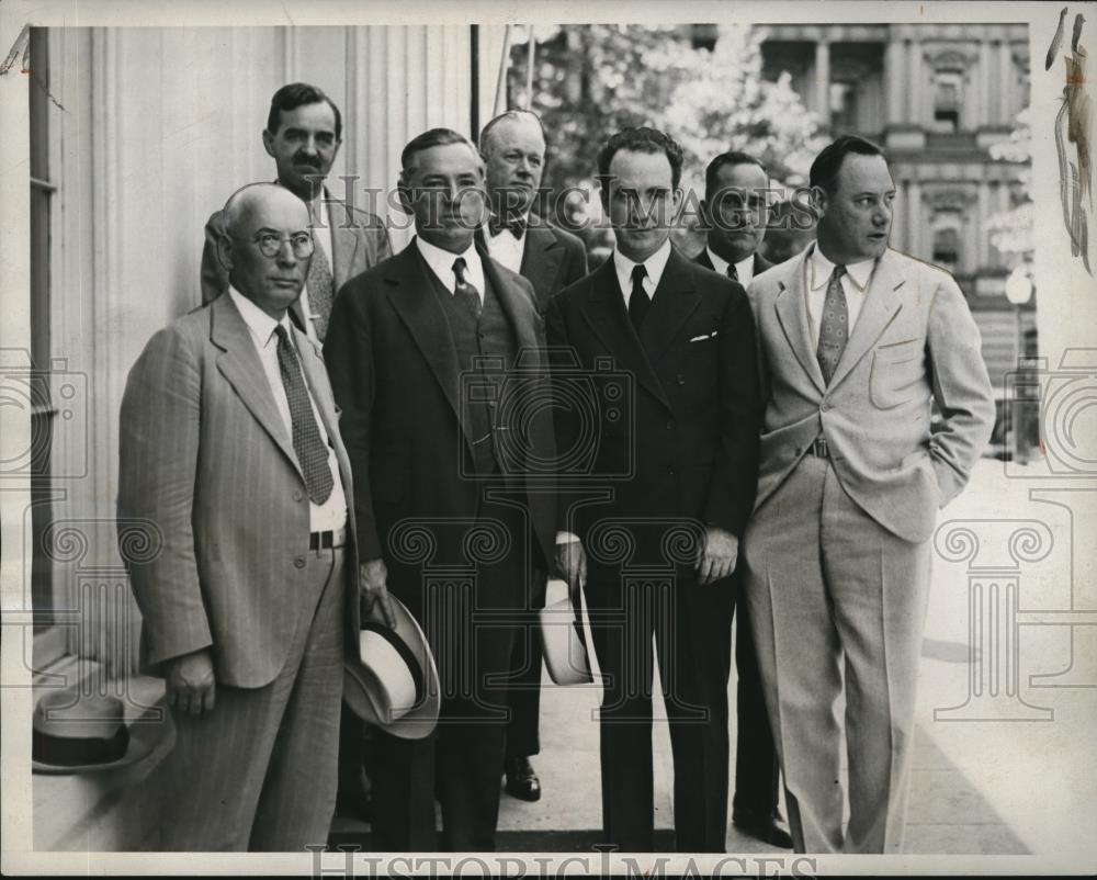 1932 Press Photo American Mayors Leave White House Conference - Historic Images