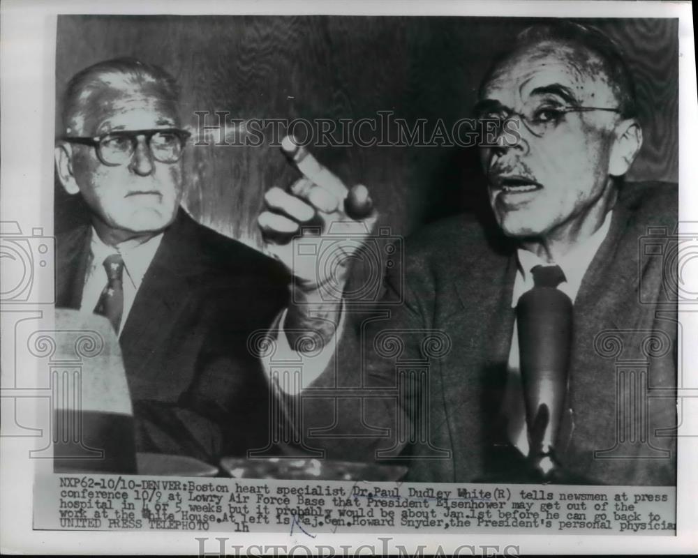 1955 Press Photo Dr. Paul Dudley White and Maj. Gen. Howard Snyder - Historic Images