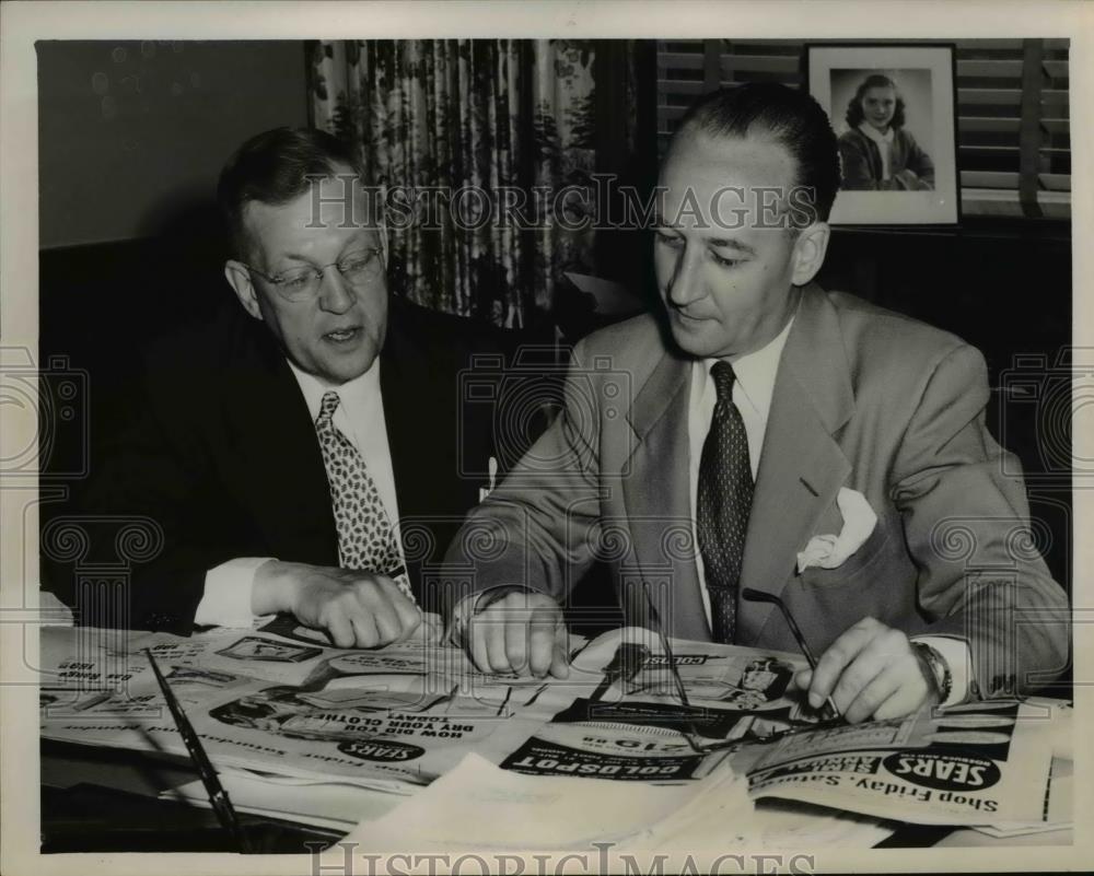 1951 Press Photo WM Johansen General Manager &amp; EA Fraser of Sears Carnegie Stone - Historic Images