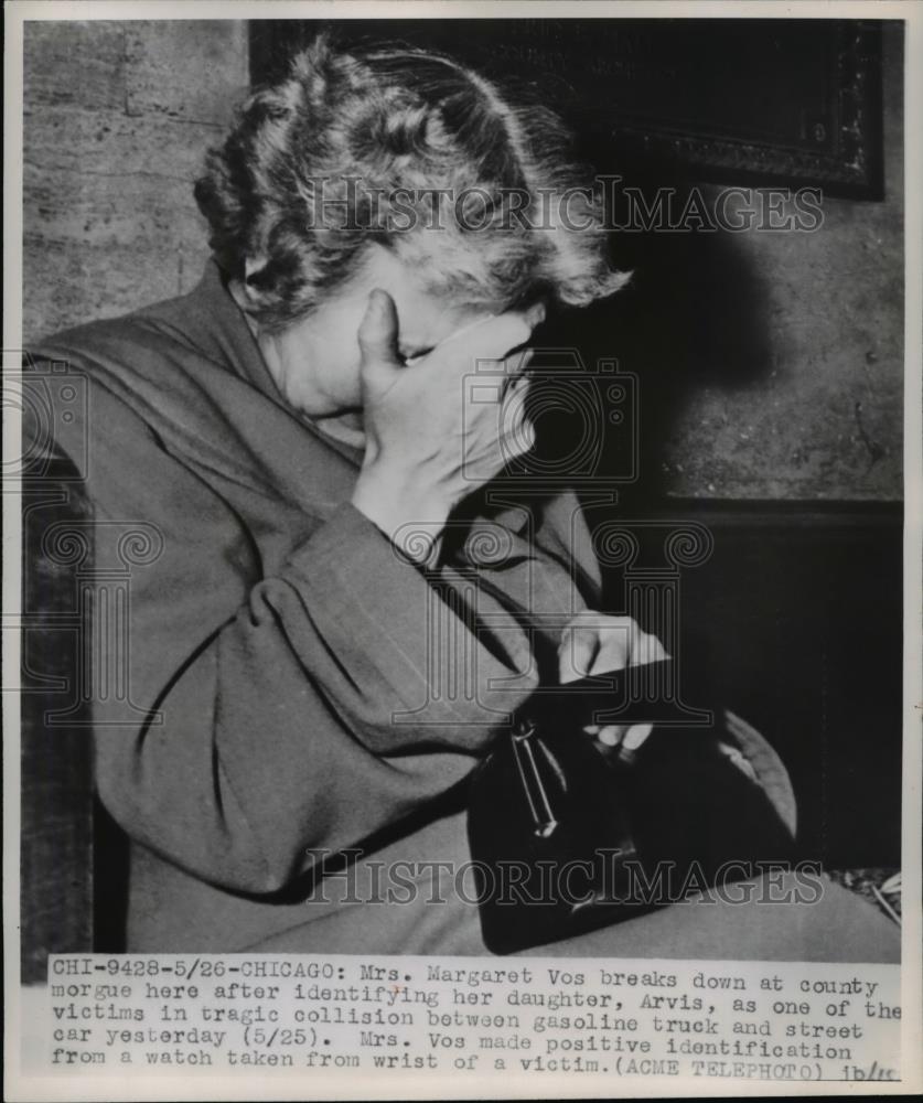 1950 Press Photo Mrs. Margaret Vos, mother of one of the collision victim - Historic Images