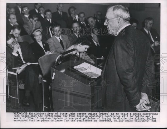 1954 Press Photo Wash DC Sec of State John F Dulles speaks to reporters - Historic Images