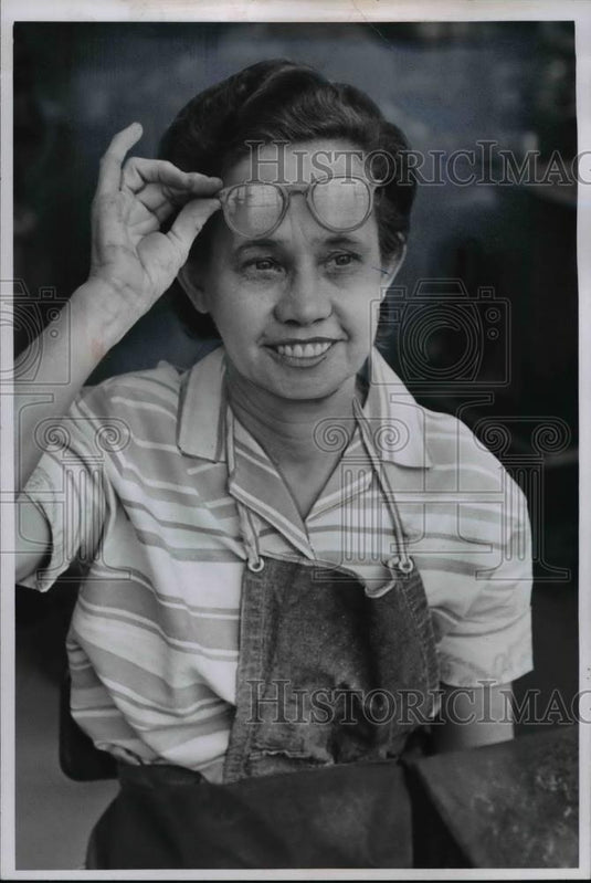 1966 Press Photo Mrs. Elva Vaughn - Historic Images