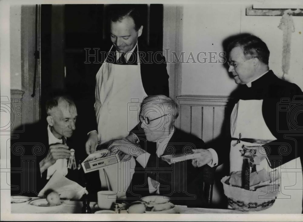 1939 Press Photo Gov. Harold Stassen, Rev. Murray, James Doyle, Noonan - Historic Images