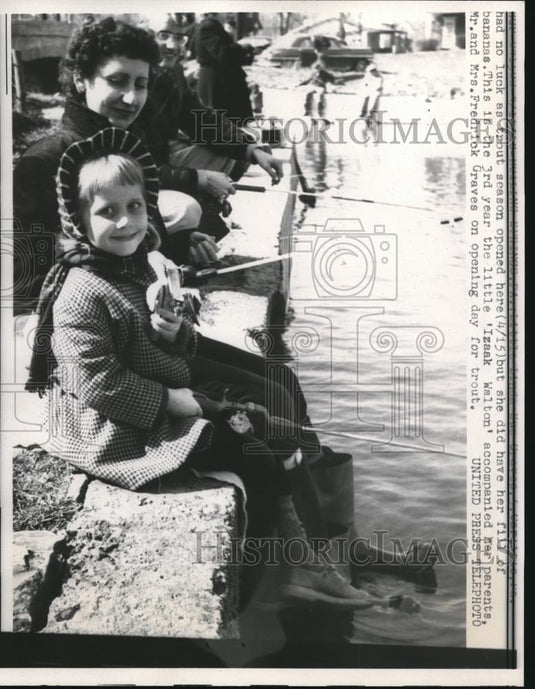 1958 Press Photo Izaak Walton With Parents Mr & Mrs Frederick Graves Opening Day - Historic Images