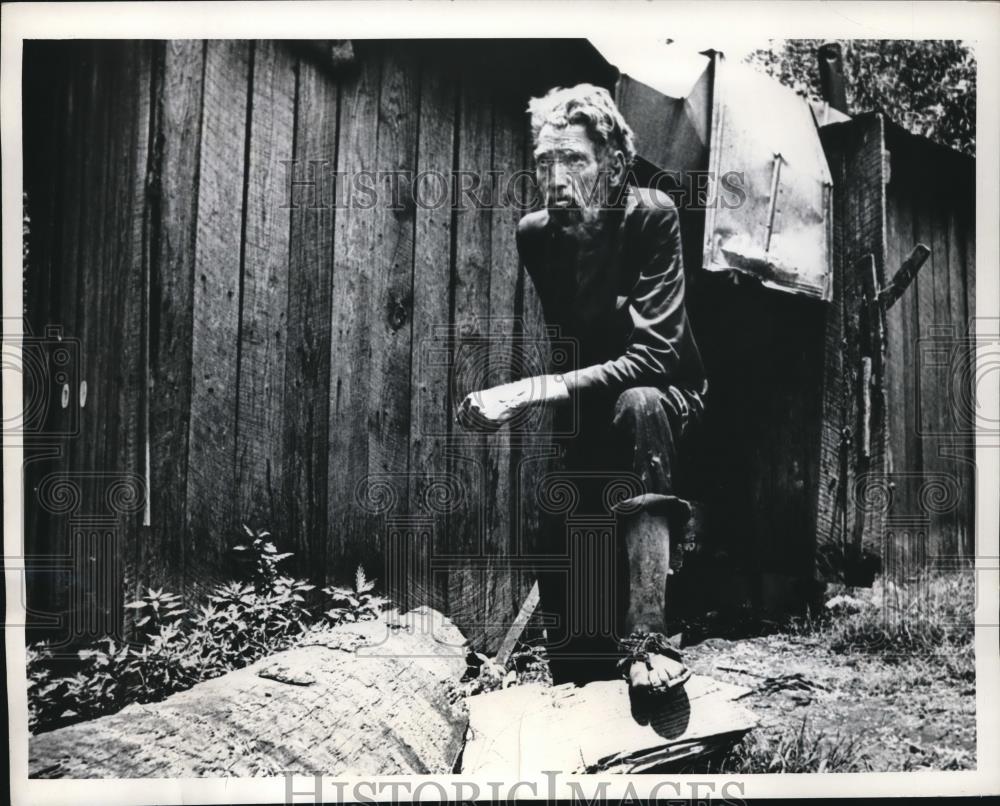 1969 Press Photo The forgotten man of the United States, thin and hungry - Historic Images