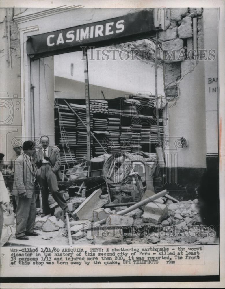 1960 Press Photo The remains of the earthquake in Peru - Historic Images