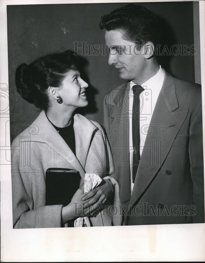 1955 Press Photo Maureen McDonough &amp; Ronald Garaja Wed Our Lady Of Fatima - Historic Images