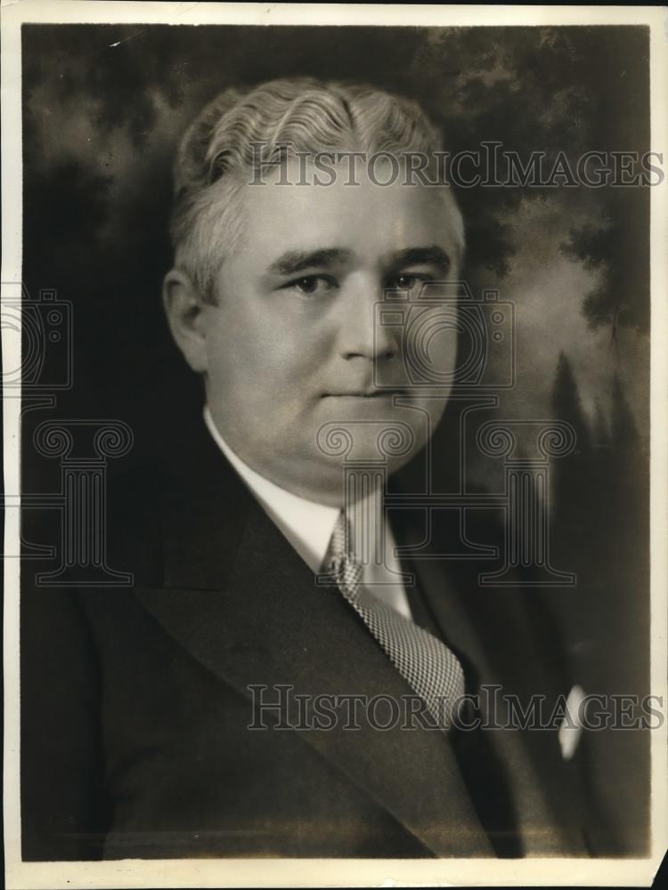 1934 Press Photo J.D.Burke, director of truck sales, the Dodge Brothers Corp. - Historic Images