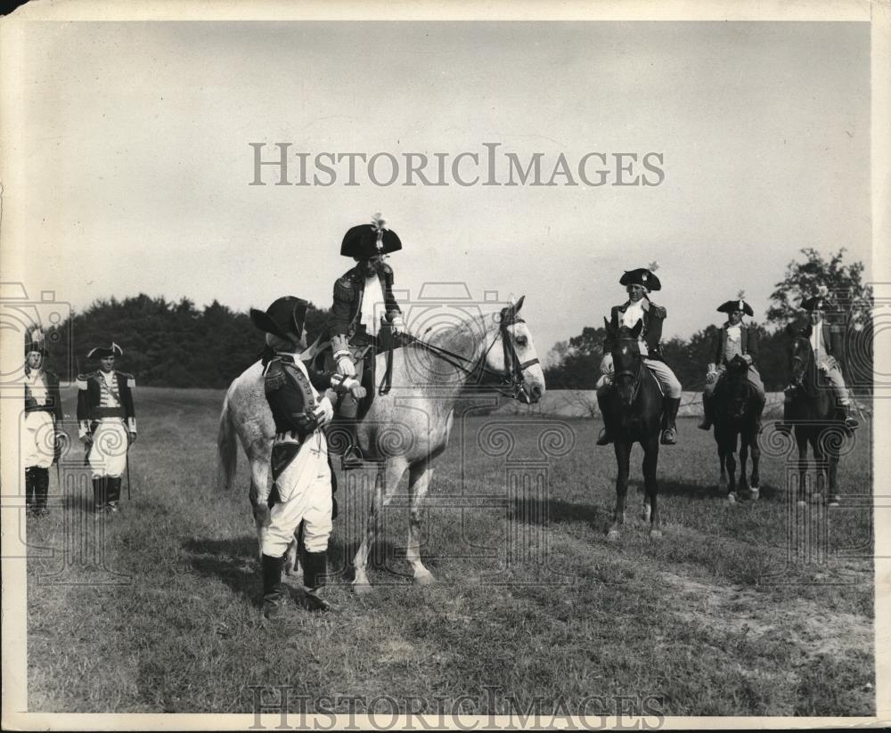 1931 Press Photo Col O'Hare representing Lord Cornwallis - Historic Images