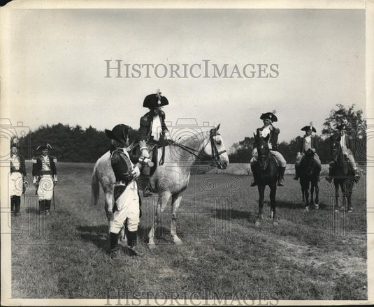 1931 Press Photo Col O'Hare representing Lord Cornwallis - Historic Images