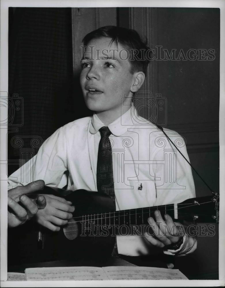 1956 Press Photo George Wright,winner of $100,000 on the Big Surprise - Historic Images