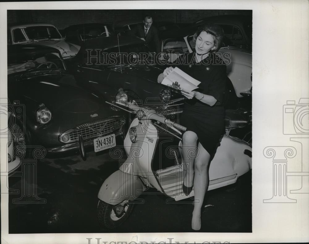 1962 Press Photo Mrs. Robert Stanton with Husband, rental car businessman - Historic Images