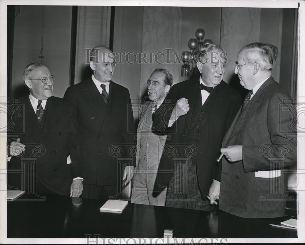 1944 Press Photo of the committee on International Monetary Cooperation. - Historic Images