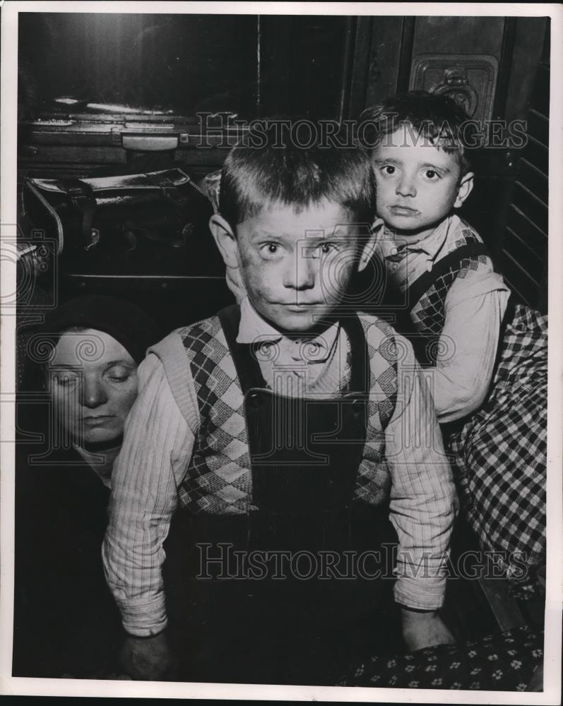 1955 Press Photo Greek Refugee Children - Historic Images