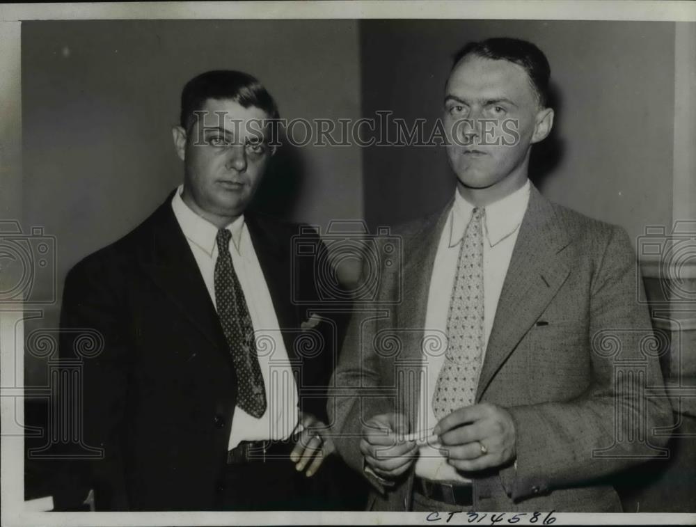 1935 Press Photo Orin J Guiett &amp; Det Eugene Gerringer Ann Arbor Mich - Historic Images