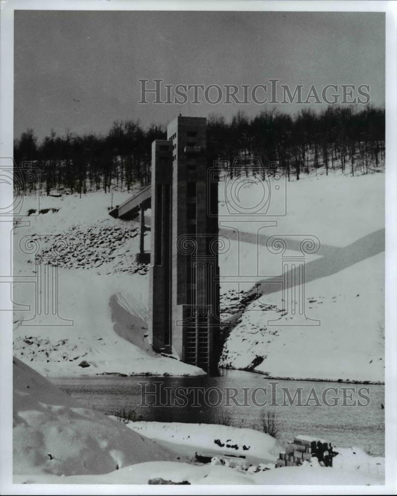 Press Photo East brancj of Clarion River in snowy surroundings - Historic Images