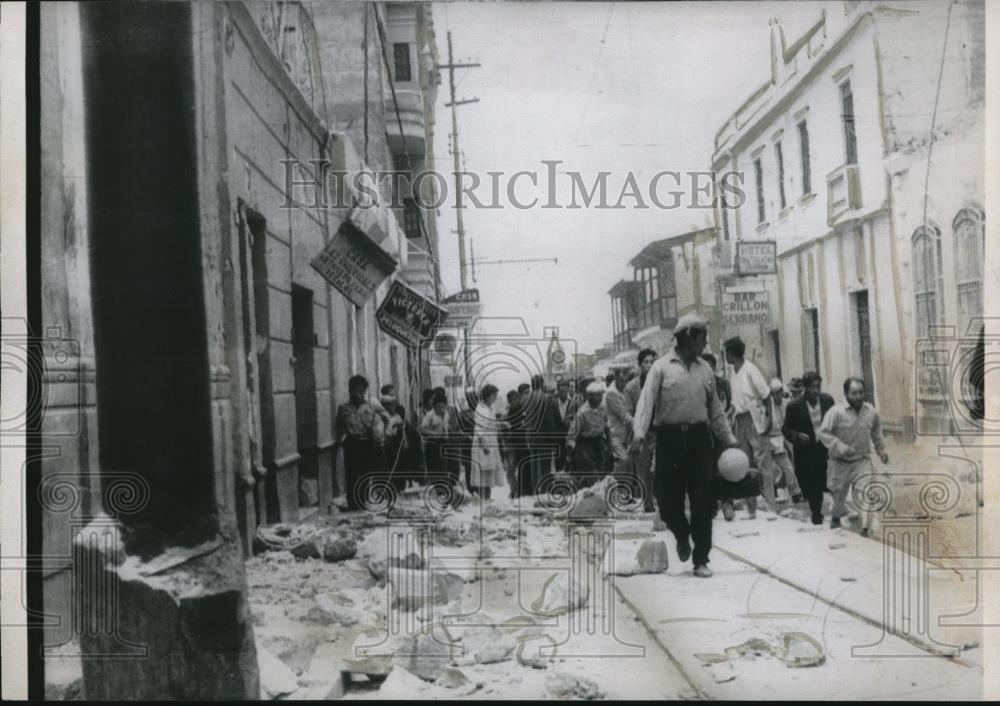 1960 Press Photo Earthquake in Peru - Historic Images