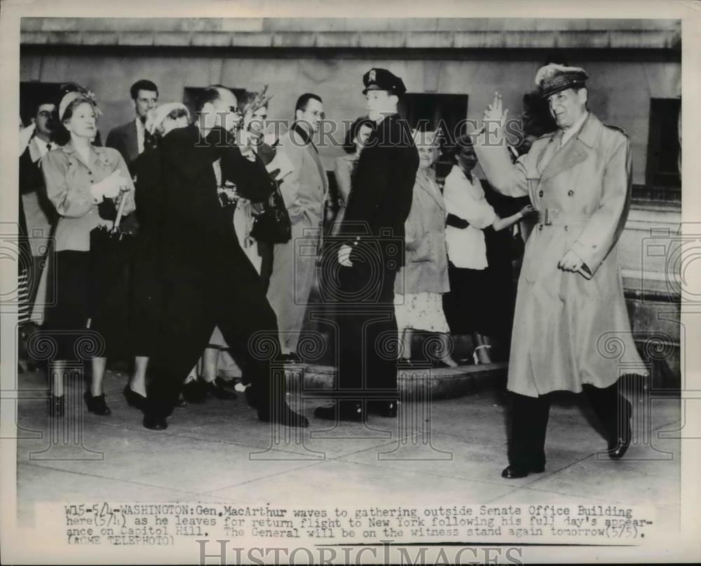 Press Photo General Douglas MacArthur Leaves Senate Office Building, Washington - Historic Images