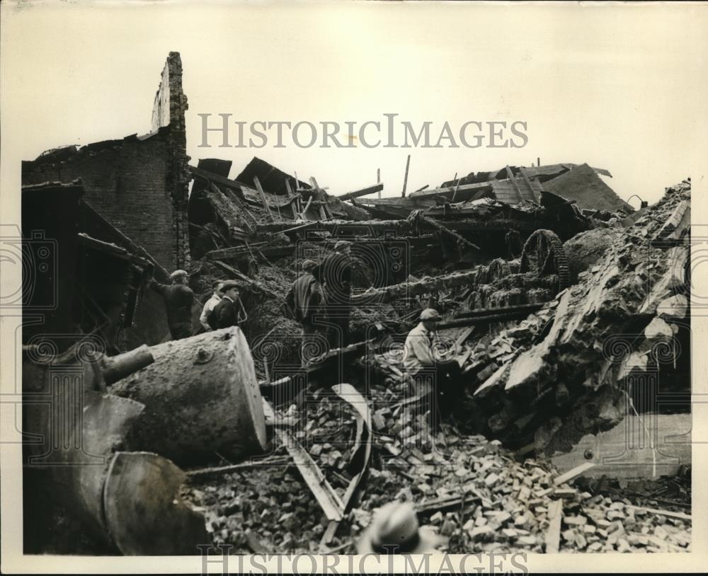 1932 Press Photo The remains after the explosion of the Ohio Mill - Historic Images