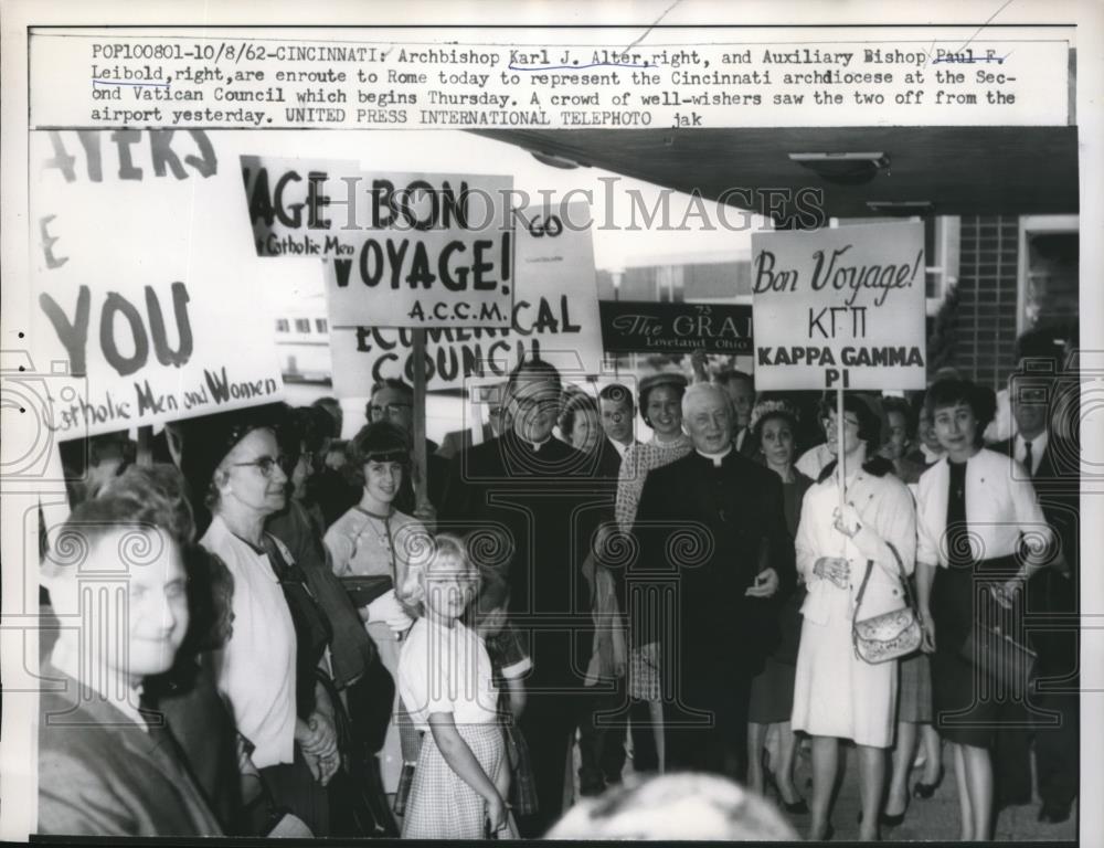 1962 Press Photo Archbishop Karl J. Alter, Paul F. Leibold with Supporters, Ohio - Historic Images