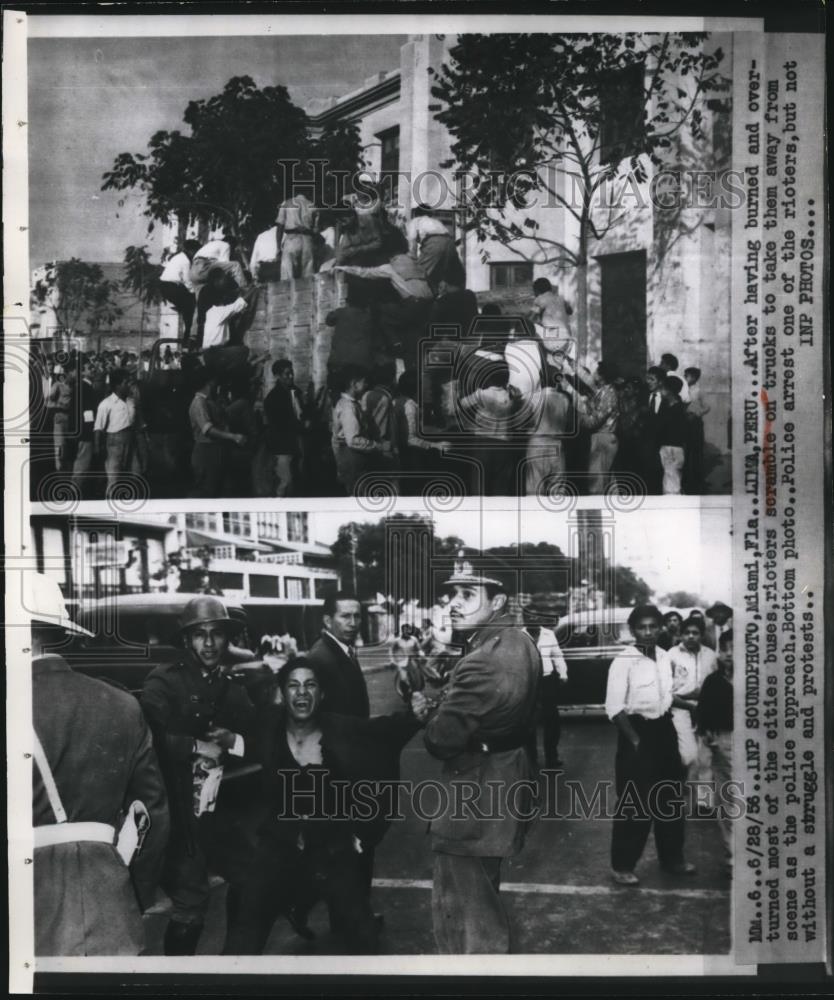 1956 Press Photo City Buses Overturned &amp; Burned in Lima Peru - Historic Images