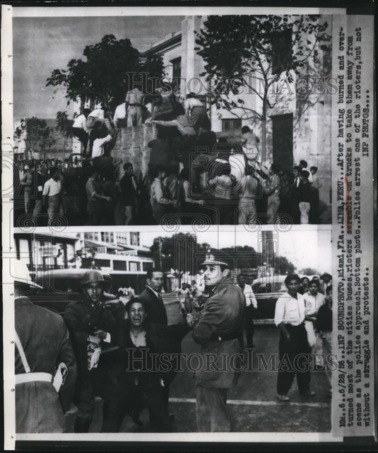 1956 Press Photo City Buses Overturned & Burned in Lima Peru - Historic Images