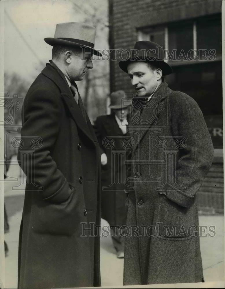 1936 Press Photo Chet Smead , business agent for milk drivers Union & McDonald - Historic Images