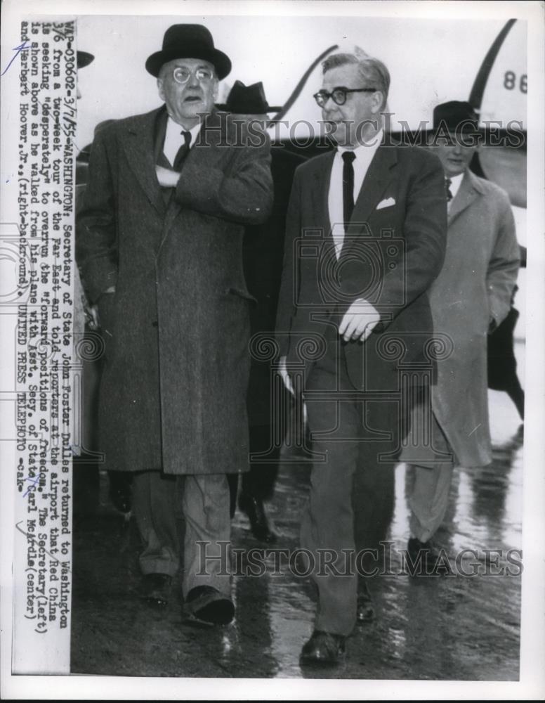 1955 Press Photo John Foster Dulles back in Wash. from tour in Far east - Historic Images