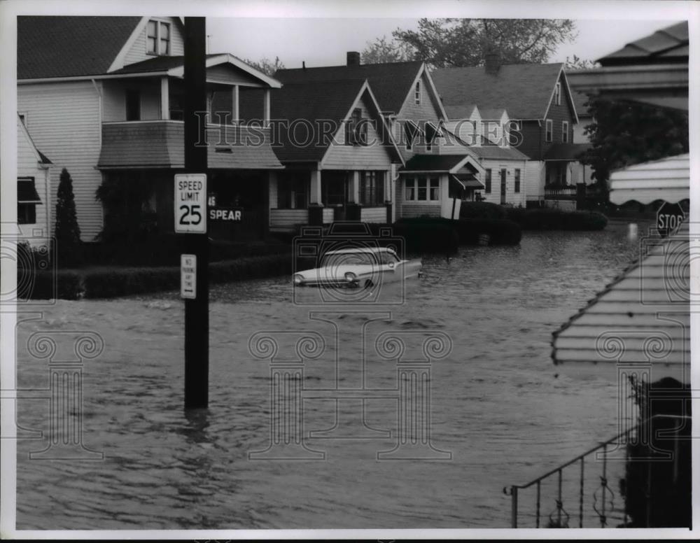 1959 Press Photo Flooded Streets E146 to Shear Avenue - nee31812 - Historic Images