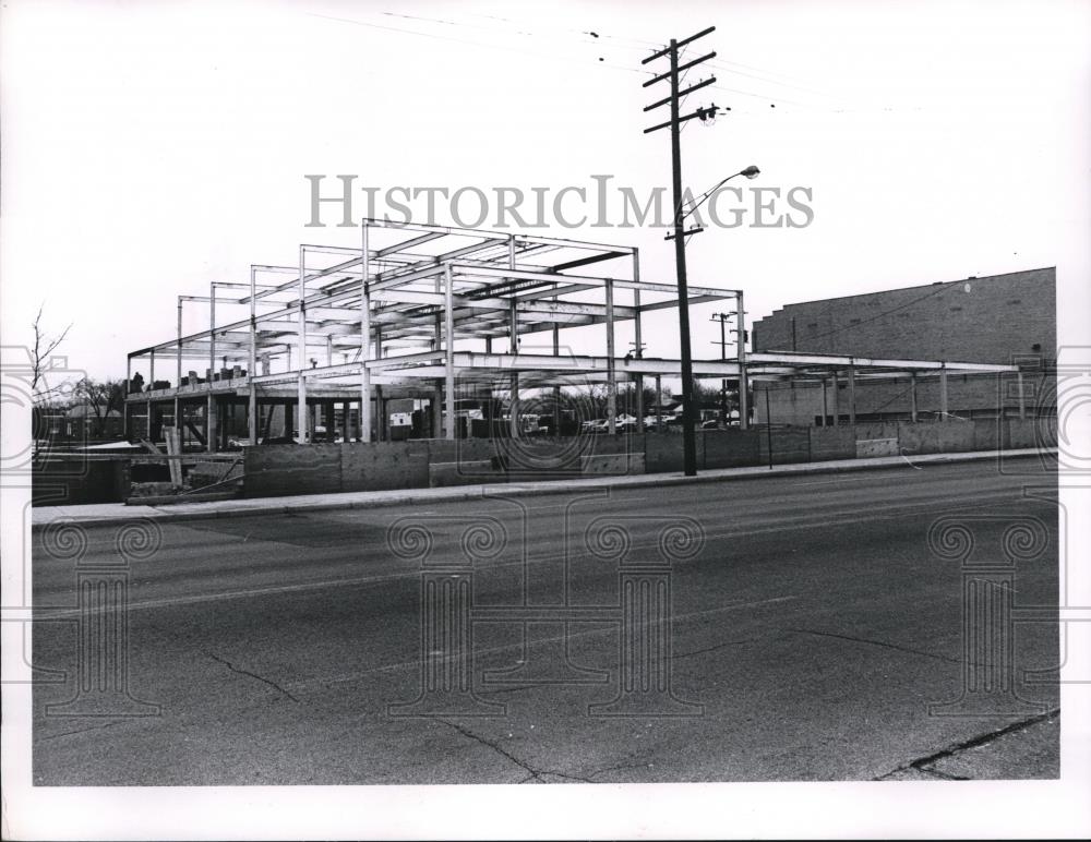 1964 Press Photo Building Under Construction, Shaker Heights Cleveland Ohio - Historic Images