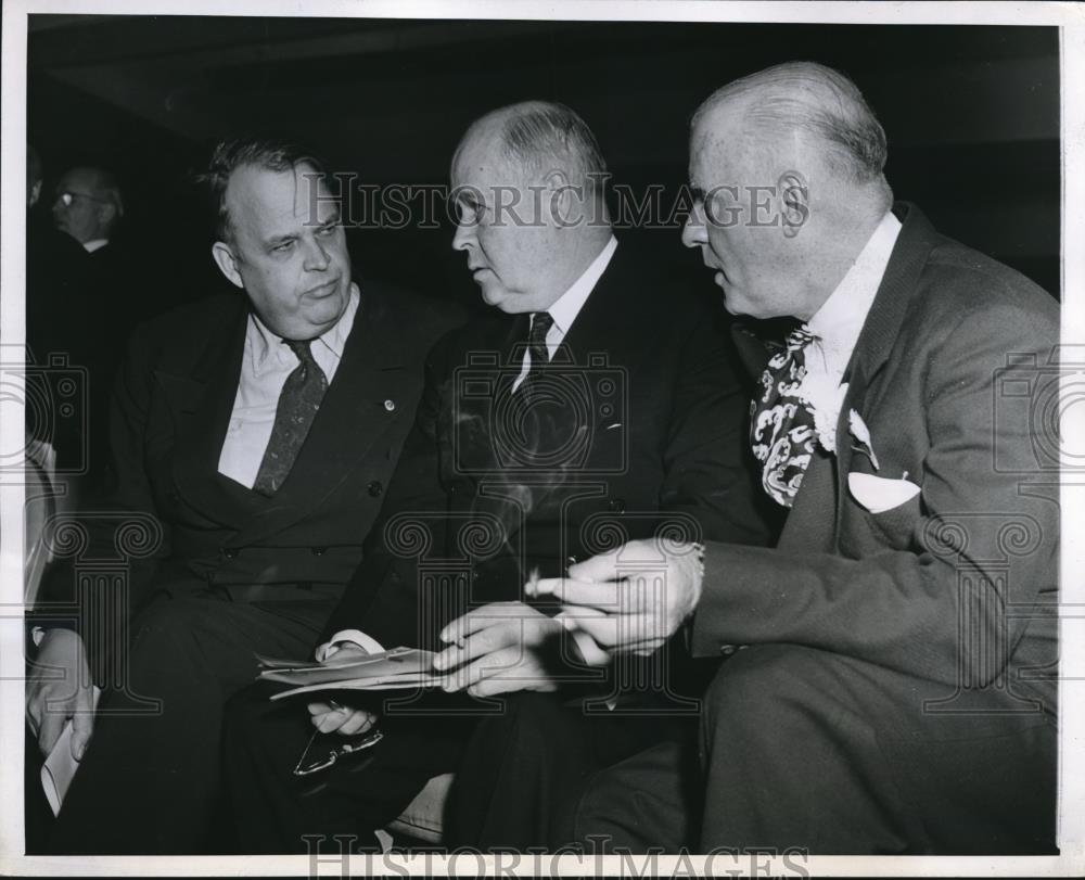 1944 Press Photo Governor Robert Kerr, Postmaster Frank Walker &amp; Edward Flynn - Historic Images