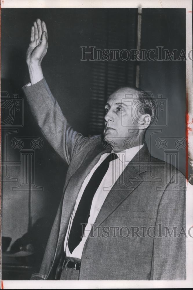 1953 Press Photo William Treto takes oath at McCarthy hearing - nee28337 - Historic Images