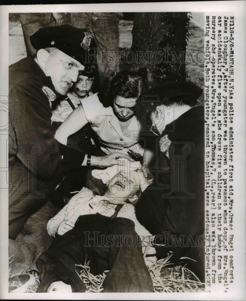 1949 Press Photo Mrs. Grace Engel Tends to James Clougher After Accident - Historic Images