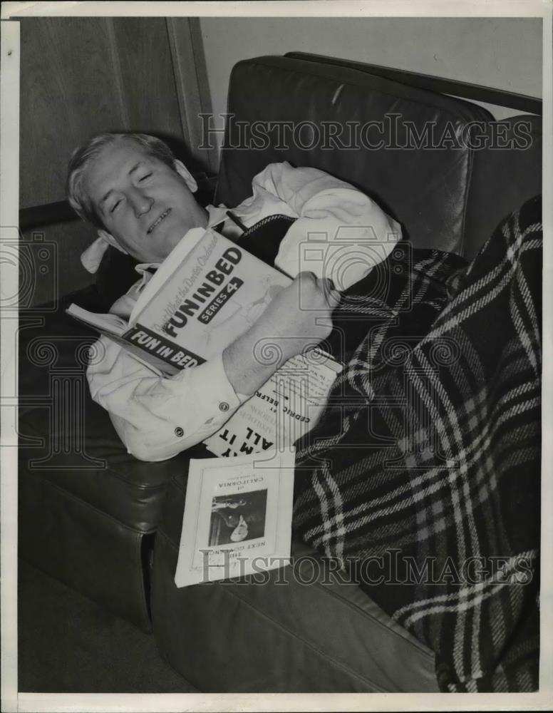 1939 Press Photo Frank Scully Author And Secretary In State Dept - nee25498 - Historic Images